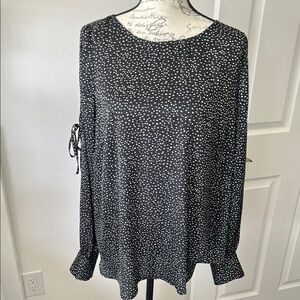Lane Bryant Relaxed Tie Front Black and White Blouse